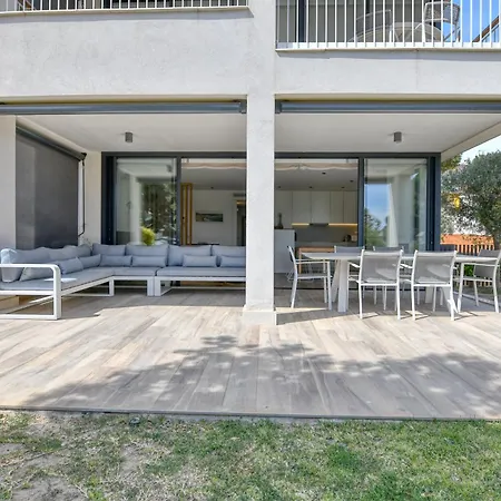 Luxury Apartments, Illa Blanca, Calella * Калелья-де-Палафружель