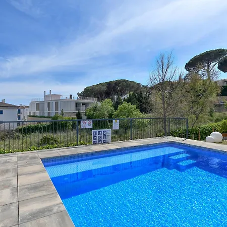 Luxury Apartments, Illa Blanca, Calella Апартаменты