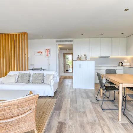 Luxury Apartments, Illa Blanca, Calella Апартаменты *