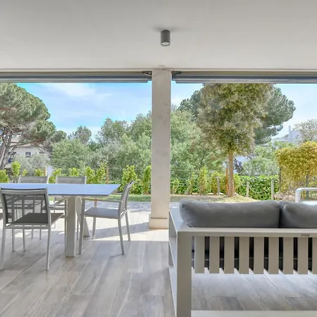 Luxury Apartments, Illa Blanca, Calella Апартаменты Калелья-де-Палафружель