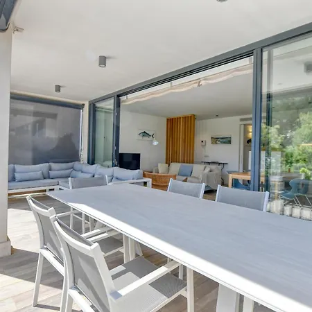 Luxury Apartments, Illa Blanca, Calella Калелья-де-Палафружель